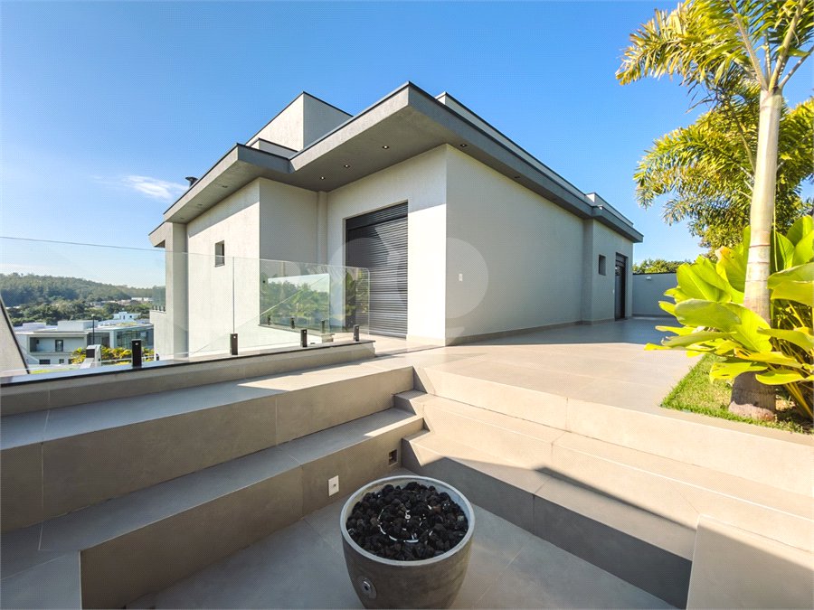 Casa à venda com 4 suítes, no condomínio Villa dos Pinheiros, Indaiatuba - SP