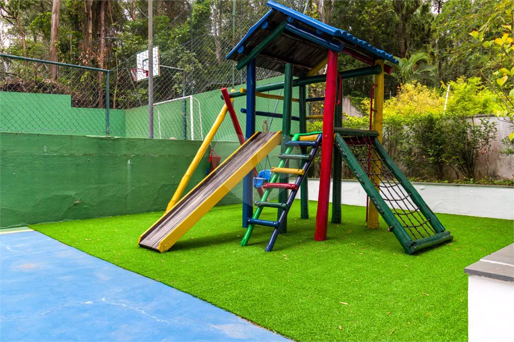 Apartamento à venda com 3 quartos, sendo 1 suíte, em Vila Andrade, São Paulo, SP