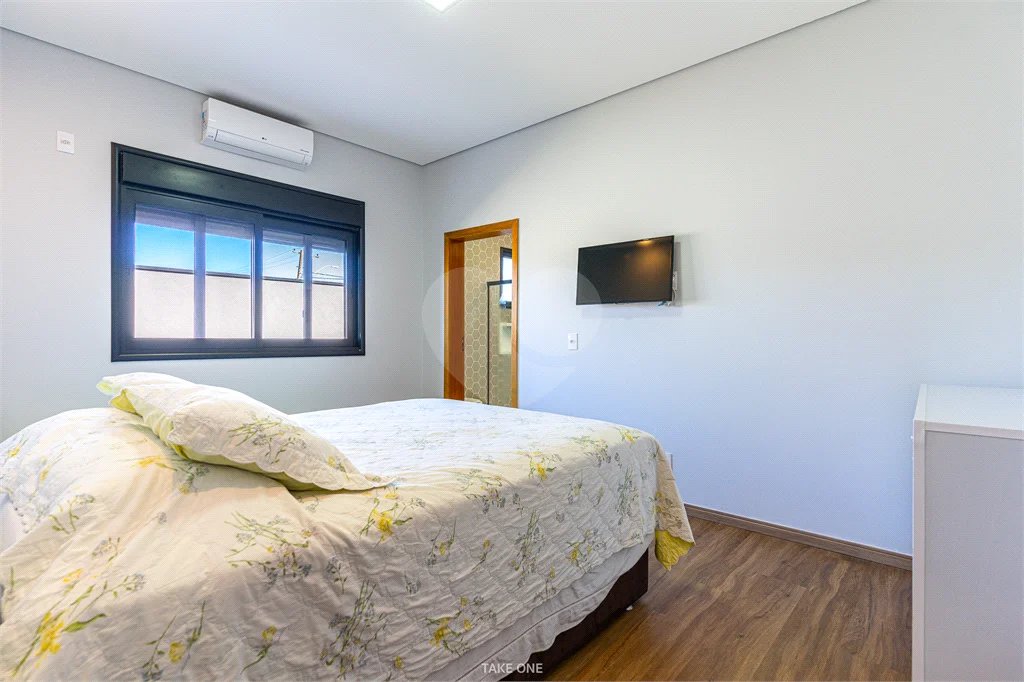 Casa à venda com 4 suítes no condomínio Residencial dos Lagos, Itupeva - SP