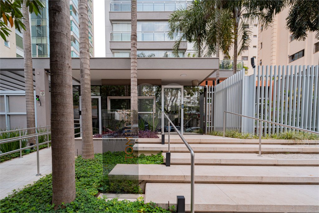 Apartamento à venda com 3 suítes em Campo Belo, São Paulo, SP