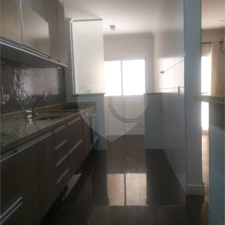 Apartamento à venda com 2 suítes em Guilhermina, Praia Grande, SP
