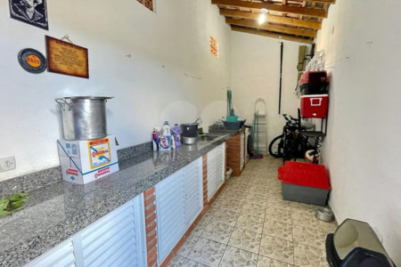 Casa à venda com 3 quartos, sendo 1 suíte,  em Jardim Wanel Ville IV, Sorocaba, SP