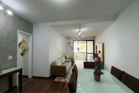 Apartamento à venda com 2 quartos, sendo 1 suíte,  em Laranjeiras, Rio de Janeiro, RJ