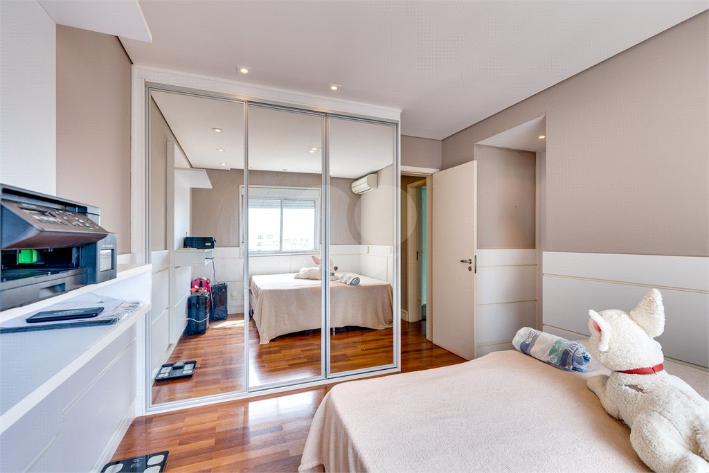 Apartamento à venda com 4 suítes em Campo Belo, São Paulo, SP