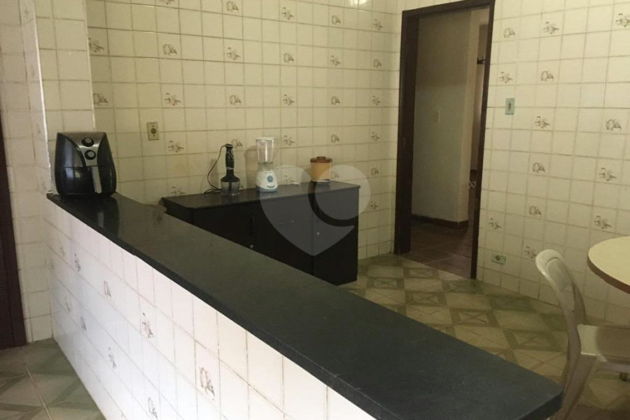 Chácara à venda com 4 quartos em Pirucaia, Mairiporã, SP