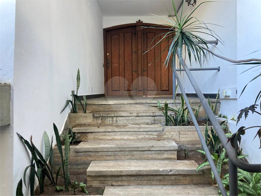 Sobrado para alugar com 4 quartos, sendo 2 suítes, em Alto da Boa Vista, São Paulo, SP