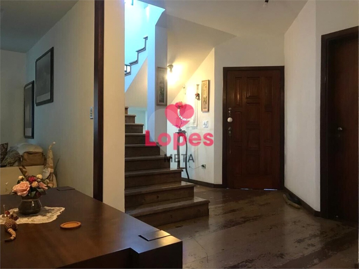 Excelente Casa a Venda no Bairro Jardim Esplanada, 3 dormitórios, sendo 2 suites São José do Campos