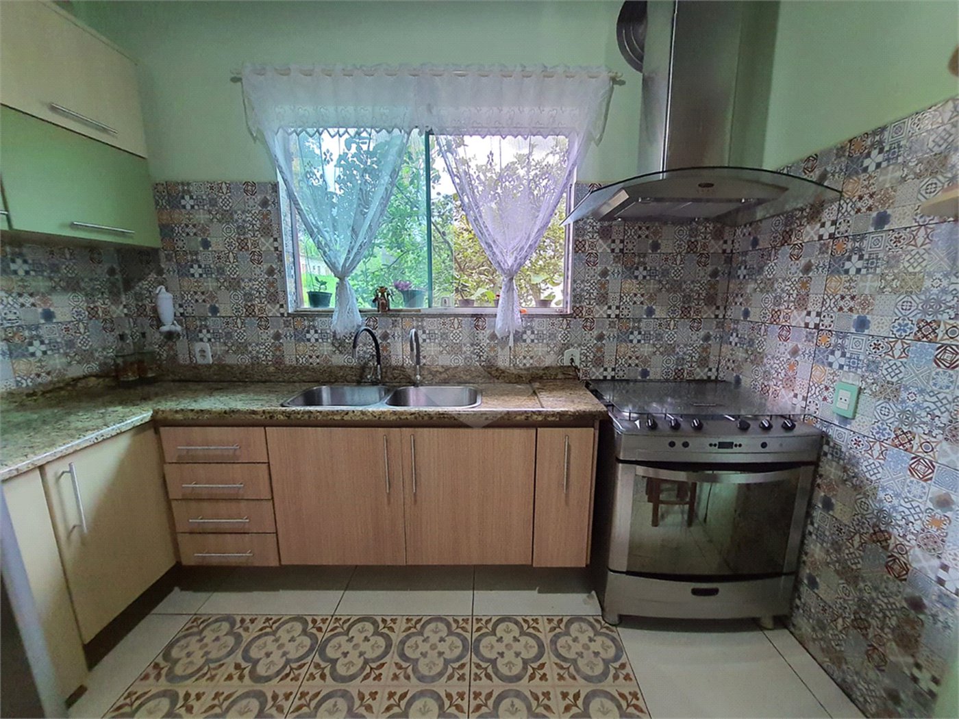 Chácara à venda com 3 quartos, sendo 2 suítes,  em Estância San Remo, Atibaia, SP