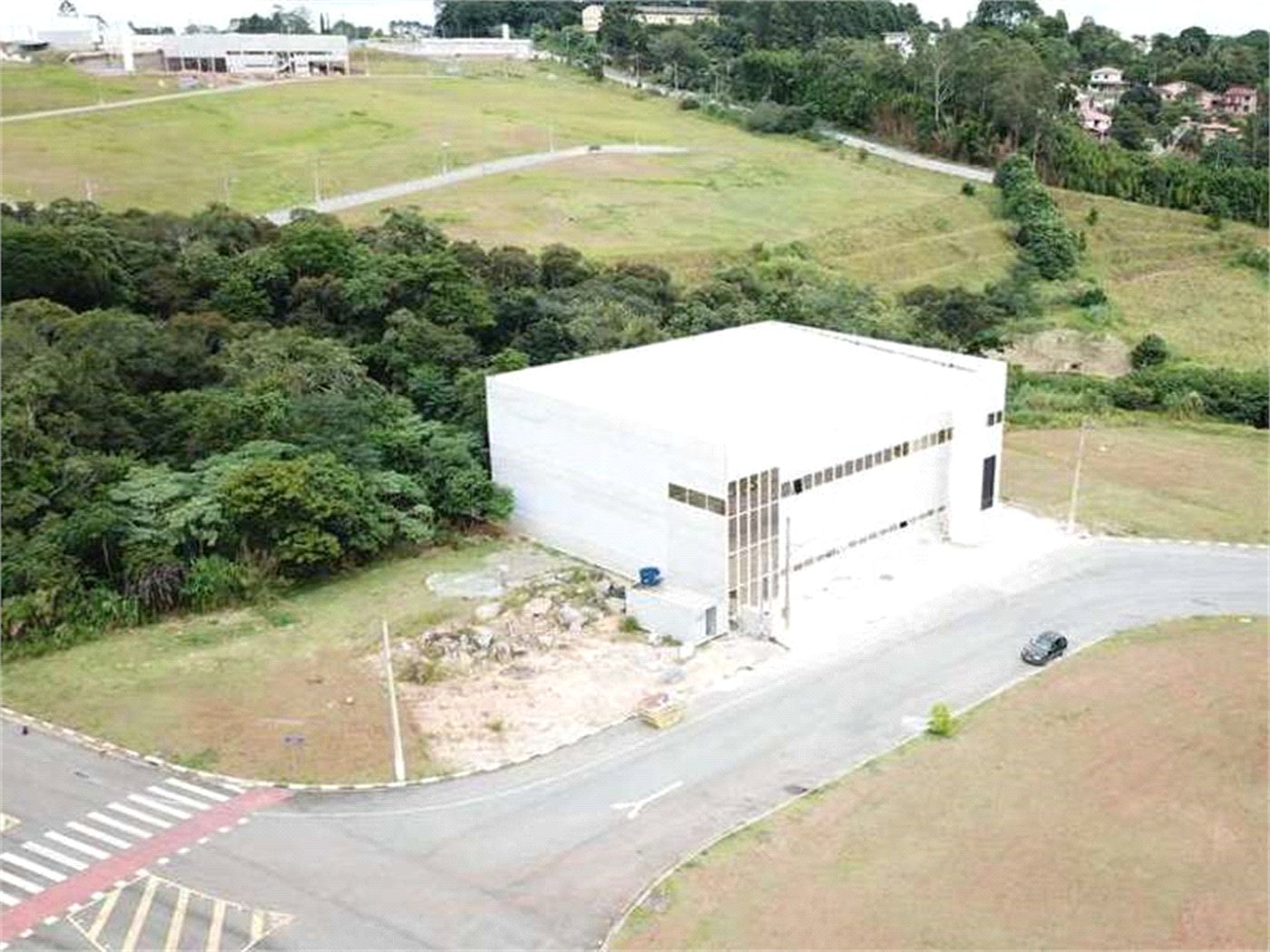 Galpão para venda e locação - Rodovia Raposo Tavares