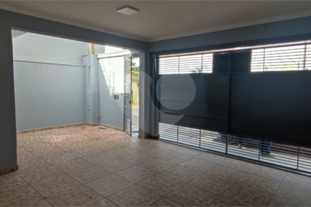 Casa à Venda – Parque dos Flamboyants