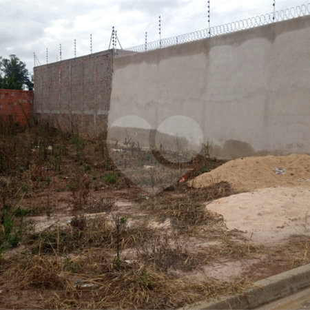 Lote no Jardim do Bosque, aceita financiamento ou aquisição de terreno e construção .