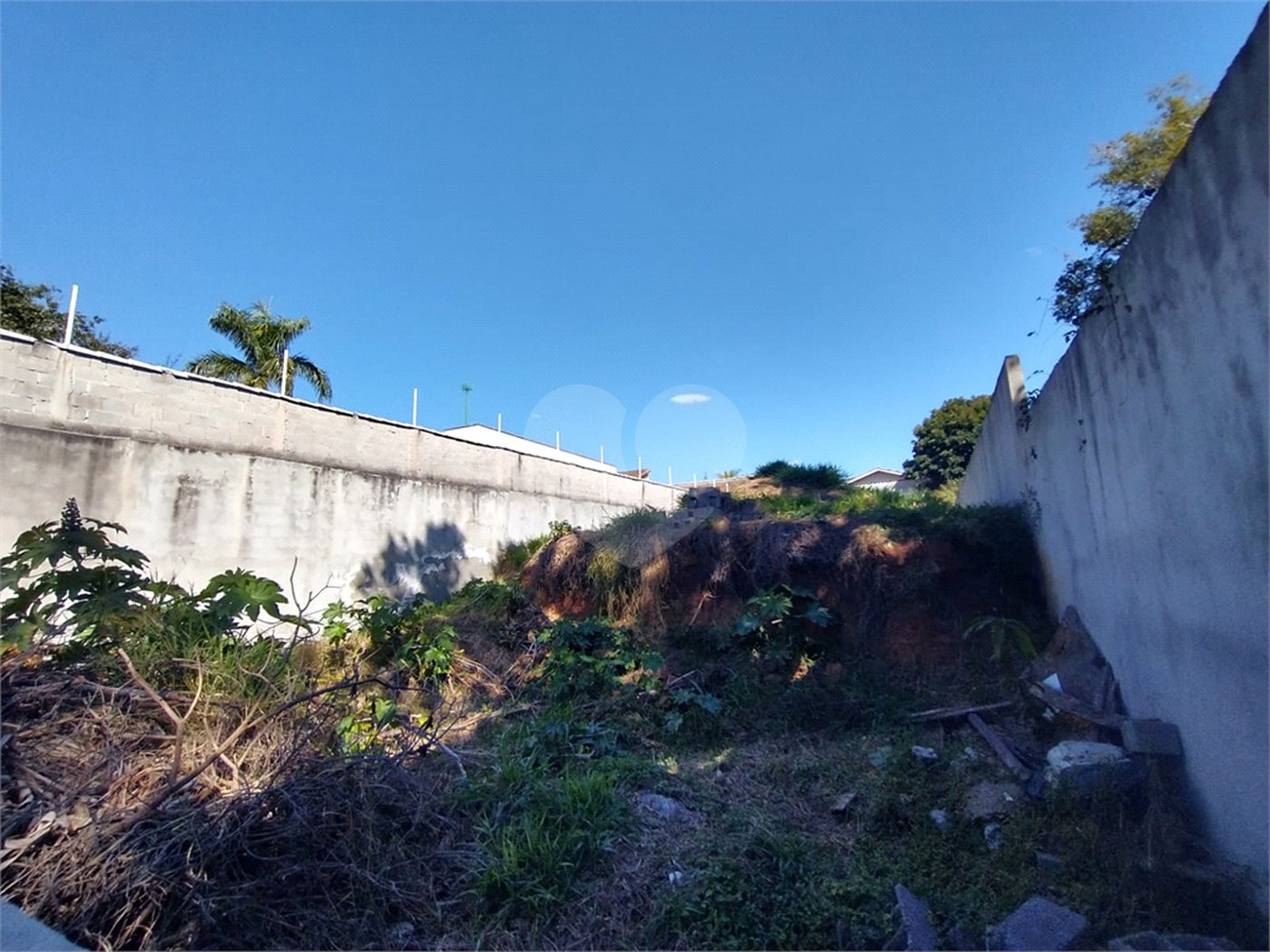 Terreno de 480m² a venda em Atibaia SP
