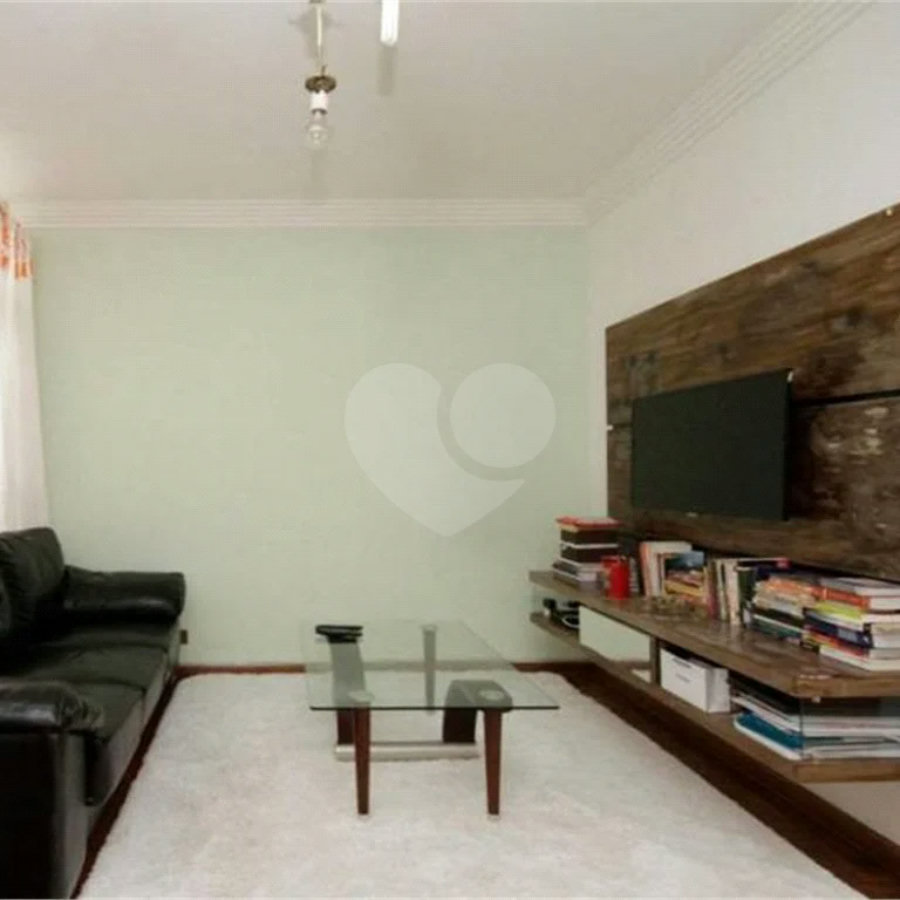 Apartamento de 84m2 com 2 Quartos e 1 banheiro à Venda na Bela Vista
