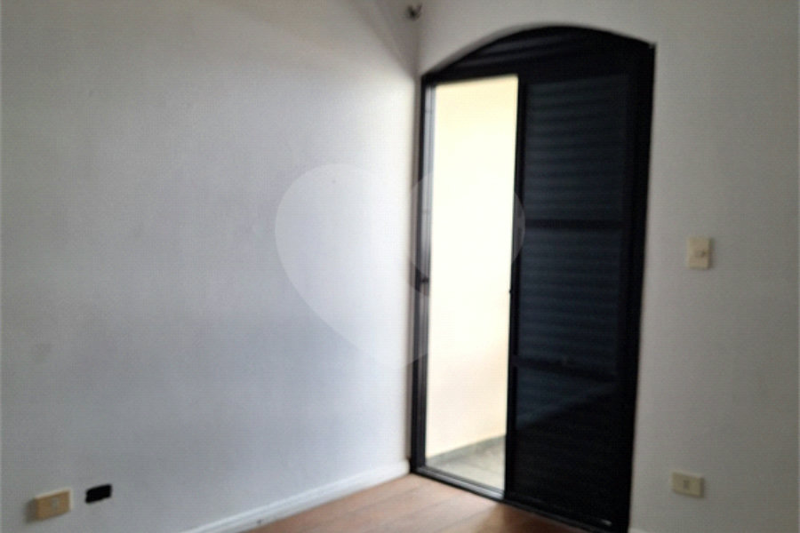 Sobrado à venda com 3 quartos, sendo 1 suíte,  em Vila Maria, São Paulo, SP