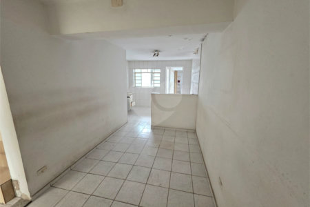 Sobrado à venda com 3 quartos em Jardim Ivana, São Paulo, SP