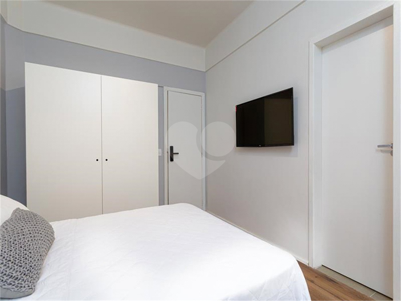 Apartamento à venda com 4 quartos, sendo 1 suíte, em Pinheiros, São Paulo, SP