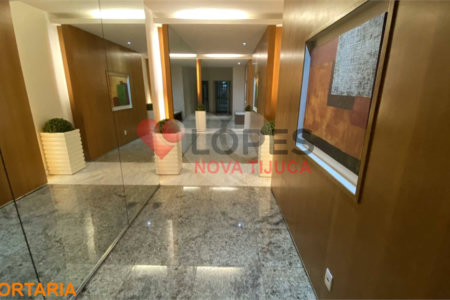 Cobertura à venda com 4 quartos, sendo 1 suíte, em Tijuca, Rio de Janeiro, RJ