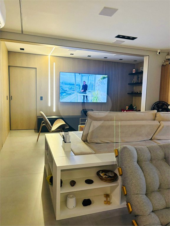 Apartamento à venda com 3 quartos, sendo 1 suíte, em Vila Paulicéia, São Paulo, SP