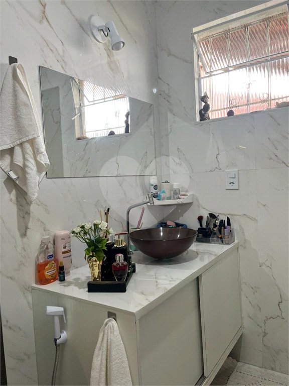 Casa à venda com 2 quartos, sendo 1 suíte,  em Caminho de Búzios, Cabo Frio, RJ