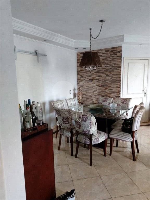 Apartamento à venda com 3 suítes em Vila Regente Feijó, São Paulo, SP