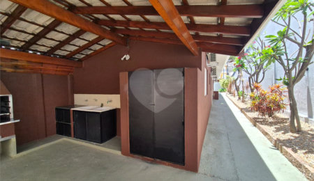 Casa Térrea à venda com 3 quartos, sendo 1 suíte,  no Centro, Vinhedo, SP