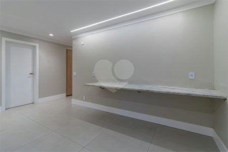 Apartamento à venda com 4 suítes em Vila Sofia, São Paulo, SP