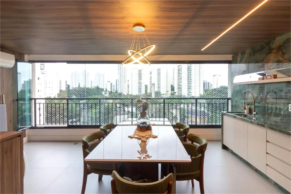 Apartamento à venda com 3 suítes em Campo Grande, São Paulo, SP