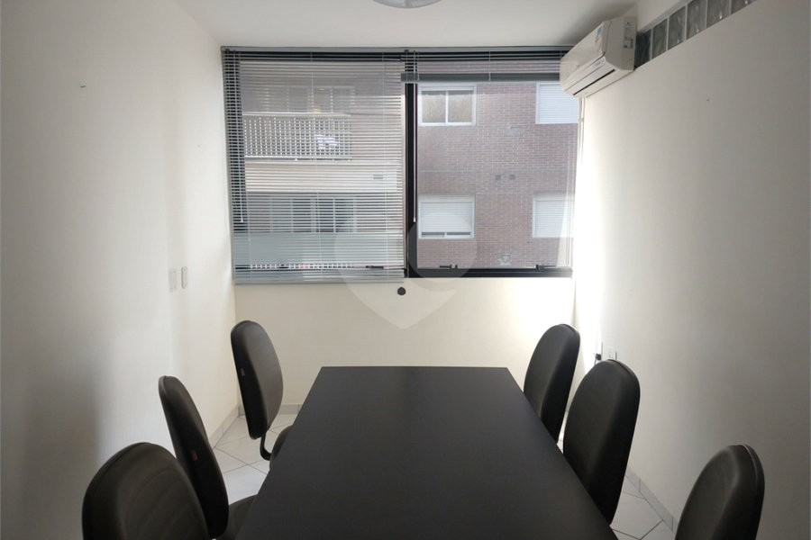 Sala à venda com 1 quarto em Vila Olímpia, São Paulo, SP