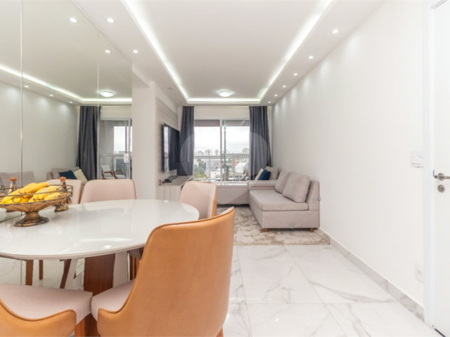Apartamento à venda com 3 quartos, sendo 1 suíte,  em Chácara Santo Antônio, São Paulo, SP