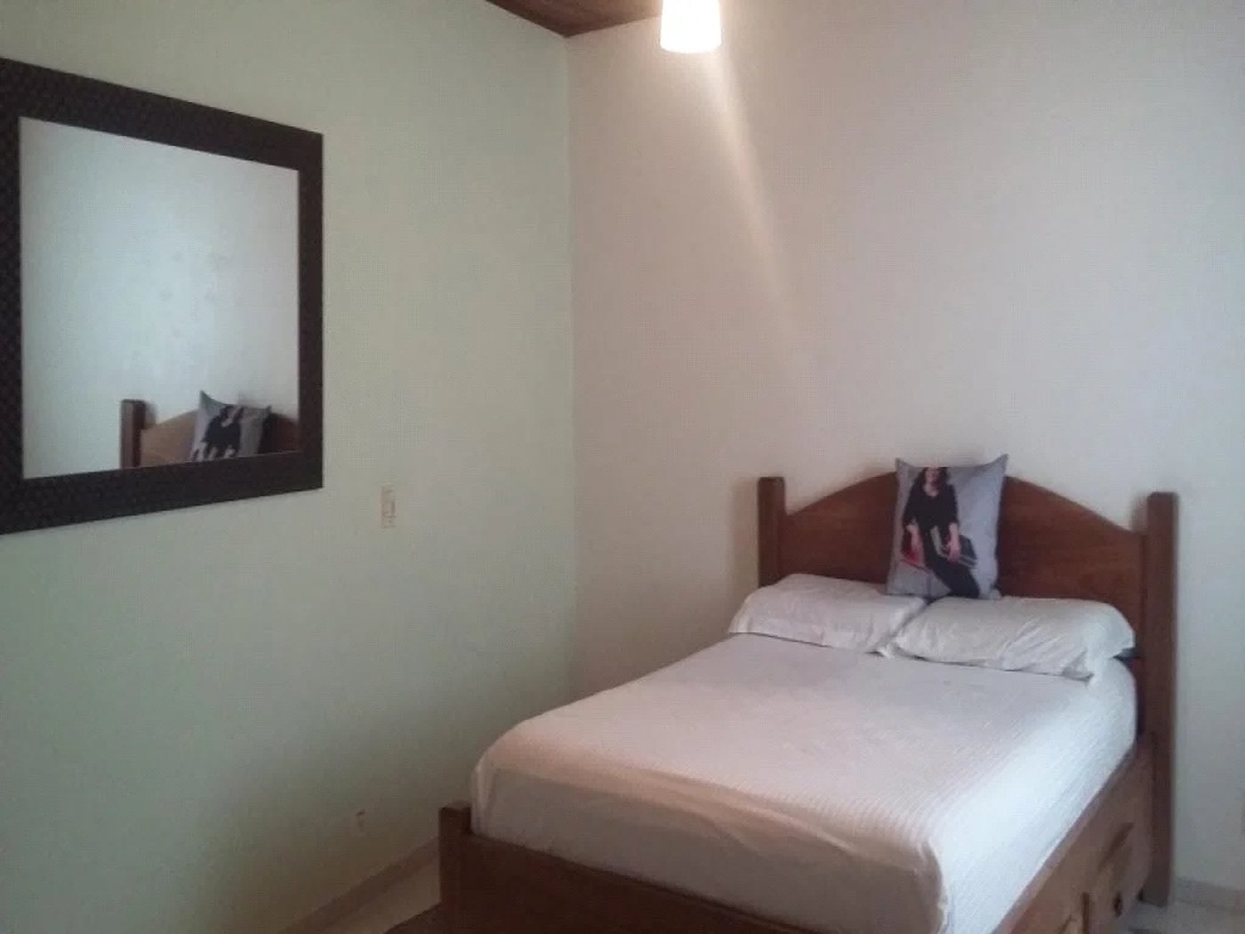 Casa à venda com 3 quartos, sendo 1 suíte, em Jardim Pinheiros, São Paulo, SP