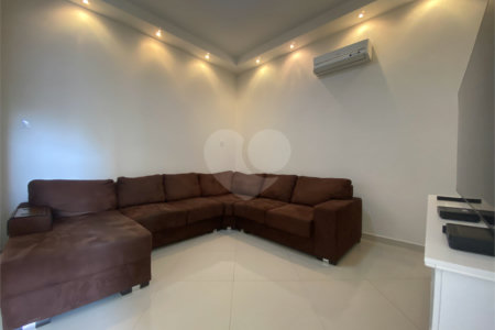 Casa à venda com 3 suítes no condomínio Palmeiras Imperiais, Salto - SP