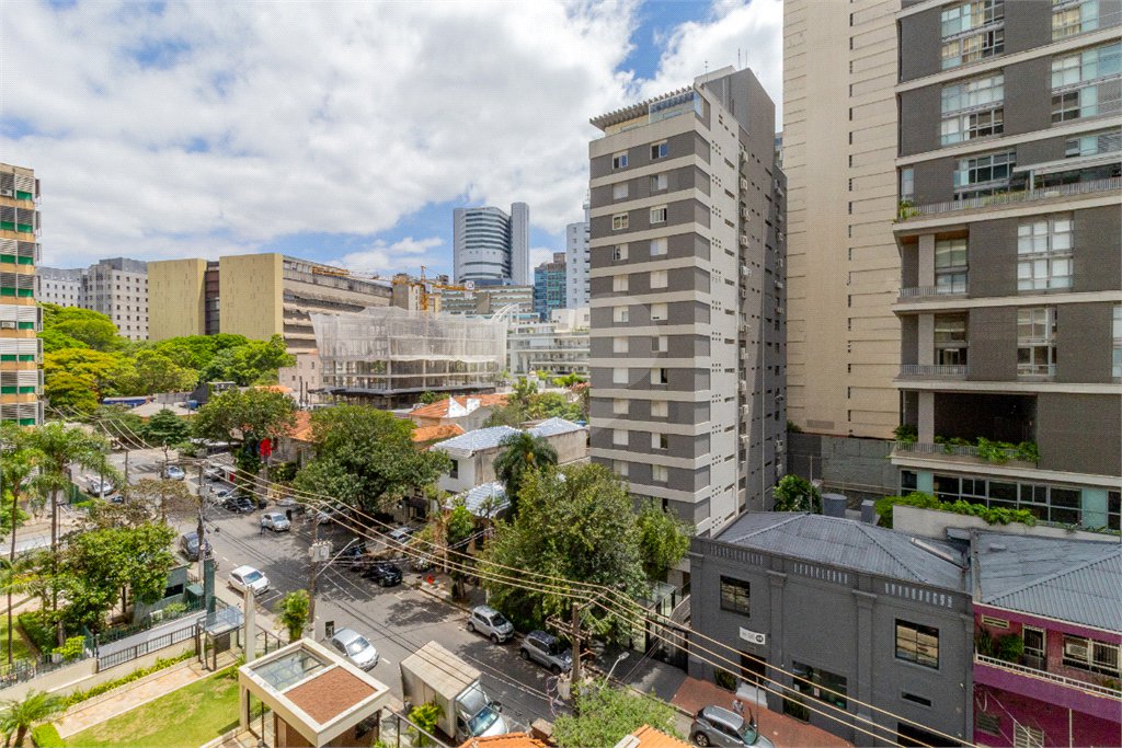 Apartamento à venda com 3 suítes em Jardim América, São Paulo, SP