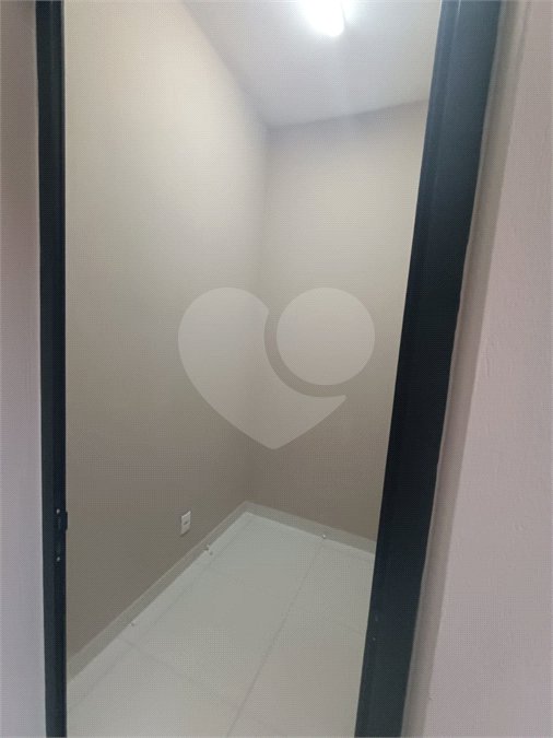 Casa para alugar com 3 quartos, sendo 1 suíte, no condomínio Recanto dos Paturis, Vinhedo - SP