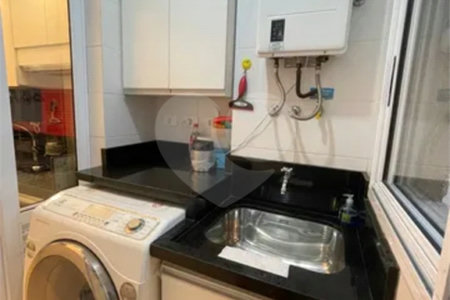 Apartamento à venda com 2 quartos, sendo 1 suíte, no Centro, São José dos Campos, SP