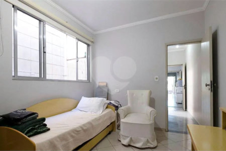 Sobrado à venda com 4 quartos, sendo 2 suítes,  em Vila Pompéia, São Paulo, SP