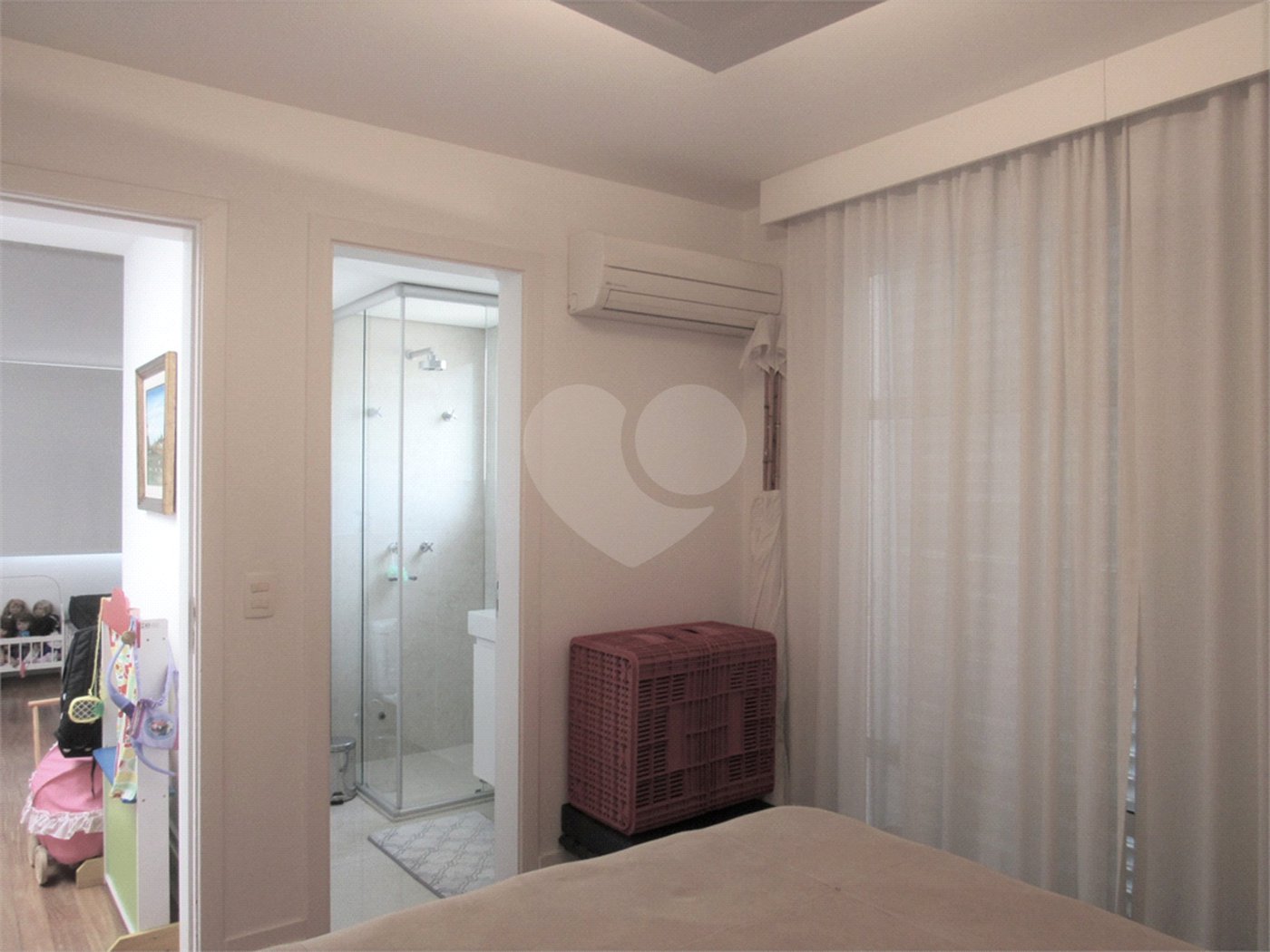 Casa à venda com 4 suítes no condomínio Dolce Villa, São Paulo - SP
