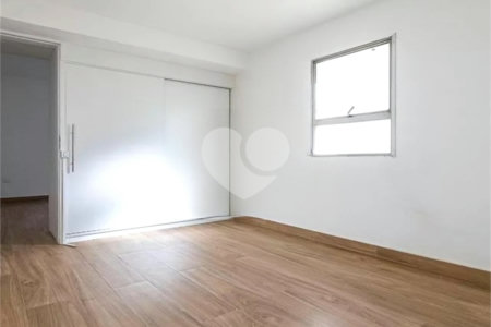Apartamento à venda com 3 quartos, sendo 1 suíte,  em Cerqueira César, São Paulo, SP