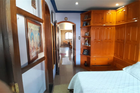 Casa à venda com 4 quartos, sendo 1 suíte, em Bangu, Rio de Janeiro, RJ