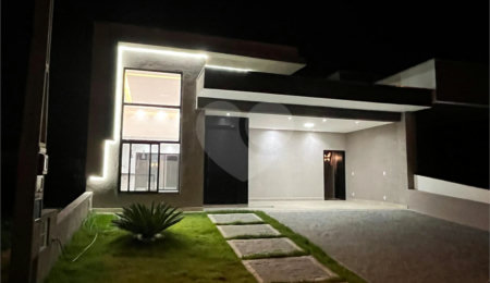 Casa à venda com 3 suítes no condomínio Campos do Conde I e II, Sorocaba - SP