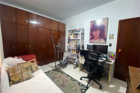 Sobrado à venda com 3 quartos, sendo 1 suíte, em Campo Belo, São Paulo, SP