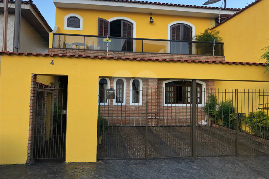 Sobrado à venda com 3 quartos em Jardim Virginia Bianca, São Paulo, SP