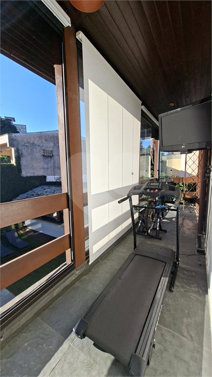 Casa à venda com 5 quartos, sendo 4 suítes, em Butantã, São Paulo, SP