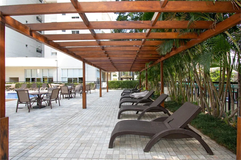 Apartamento à venda com 4 quartos, sendo 3 suítes,  em Vila Romana, São Paulo, SP