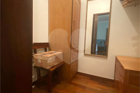 Casa à venda com 4 suítes no condomínio Vale da Santa Fé, Vinhedo - SP