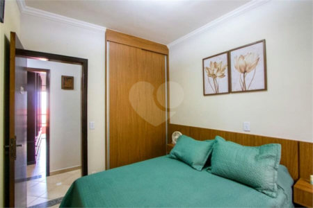 Apartamento à venda com 3 quartos, sendo 1 suíte, em Vila Assunção, Santo André, SP