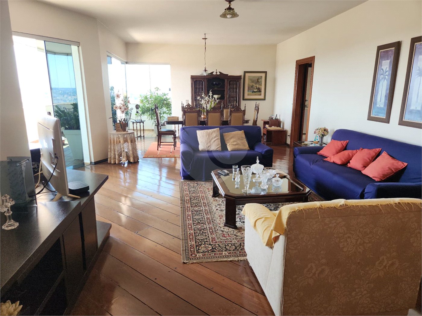 Apartamento à venda ou para alugar com 5 quartos, sendo 2 suítes, no Centro, Araraquara, SP