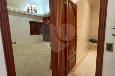Casa à venda com 6 suítes no condomínio Portal da Raposo, Sorocaba - SP