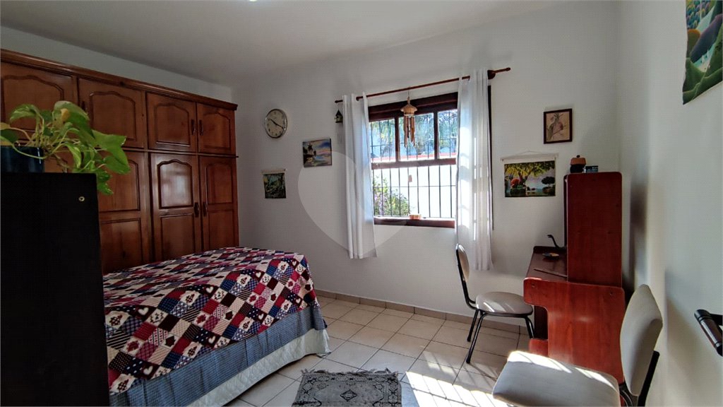 Sobrado à venda com 4 quartos, sendo 2 suítes, em Interlagos, São Paulo, SP