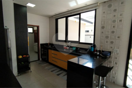 Casa à venda com 3 suítes no condomínio Reserva dos Vinhedos, Louveira - SP