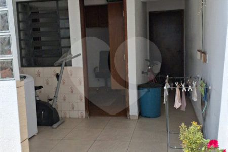 Sobrado à venda com 4 quartos, sendo 2 suítes, em Jardim Ester, São Paulo, SP
